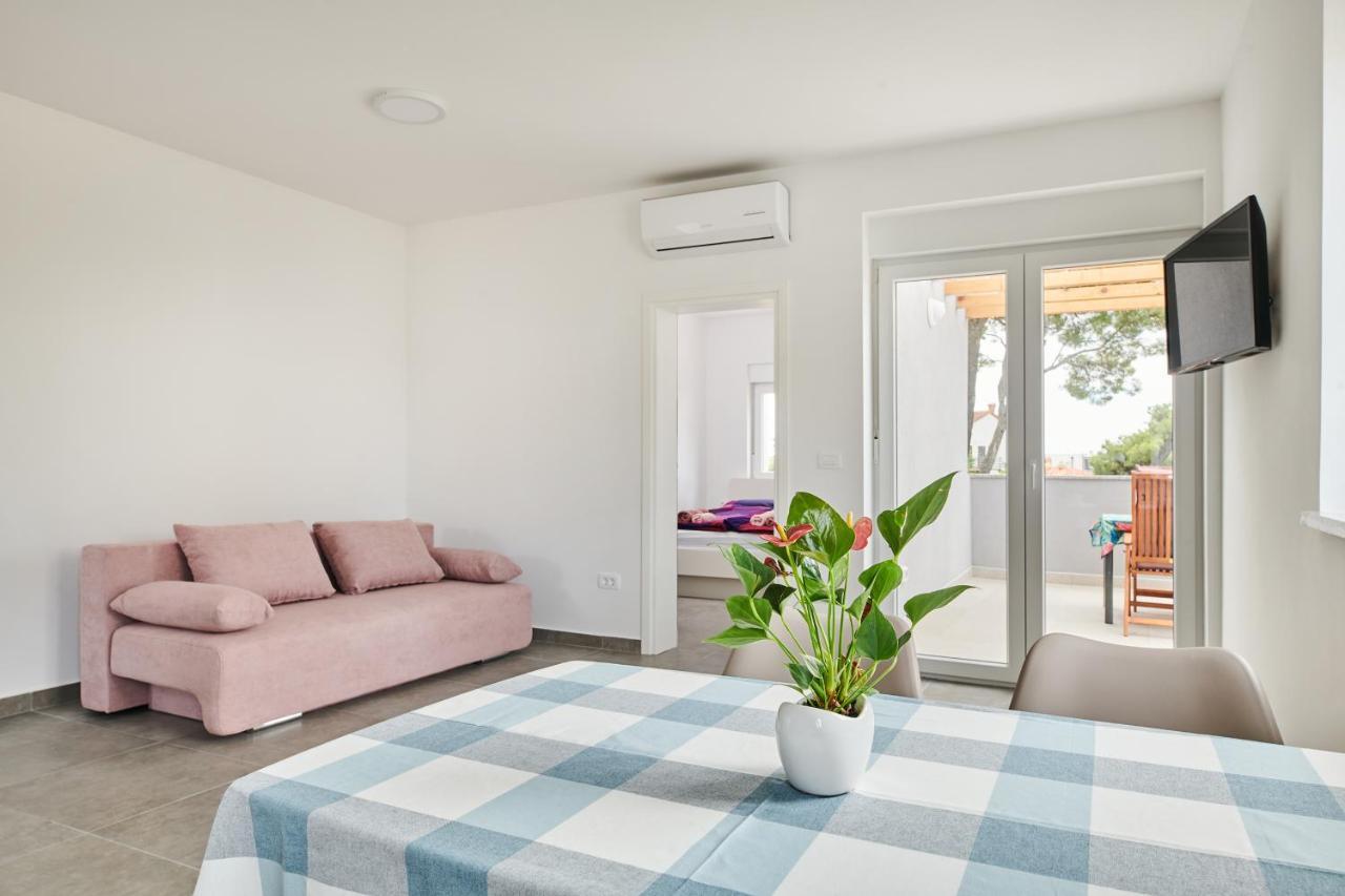 Apartmani Ivana Umago Esterno foto